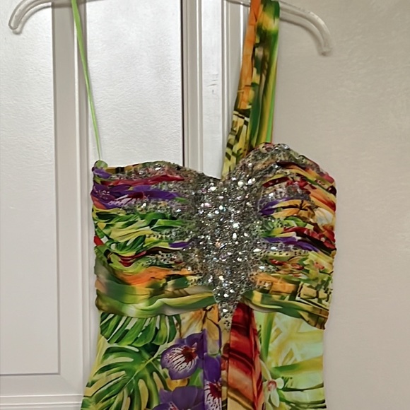 Vintage Cache floral embellished chiffon gown - Picture 2 of 8